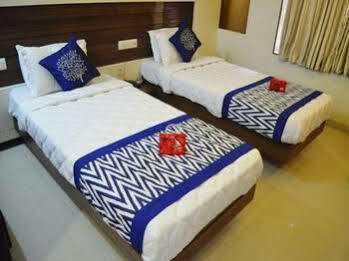 Oyo Rooms Railway Station Ankleshwar Exterior foto