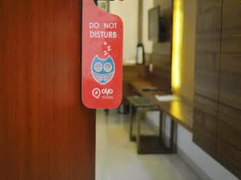 Oyo Rooms Railway Station Ankleshwar Exterior foto